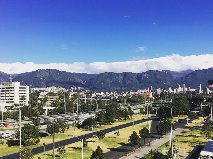 Calle 26, Bogotá. El sol capitalino tiene consecuencias para empezar a desarrollar enfermedades que a futuro podrían ser un problema para su salud.